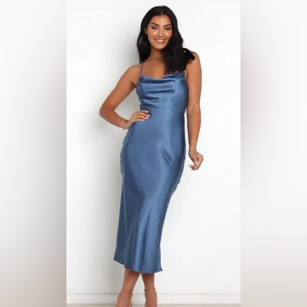 Blue Sleeveless Silk-Satin Dress